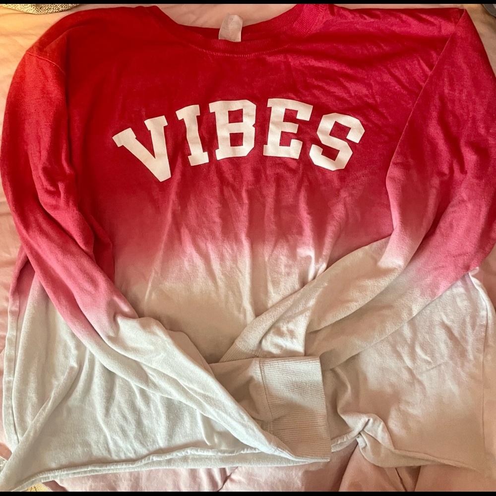 Love cropped long sleeved shirt